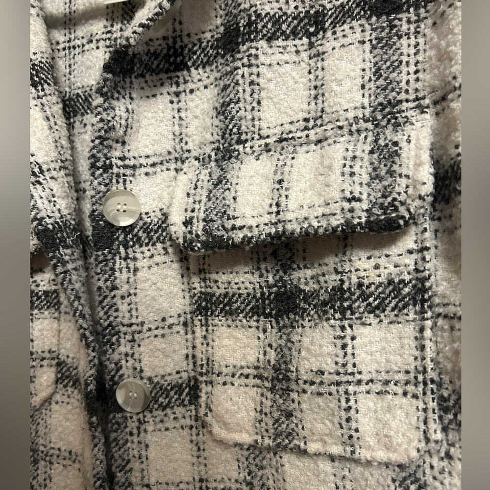 H&M Plaid Shacket - Picture 3 of 7